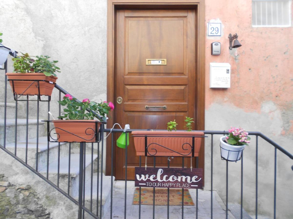 Alloggio Turistico Rizzuto - Centro Storico Bracciano  Exteriör bild